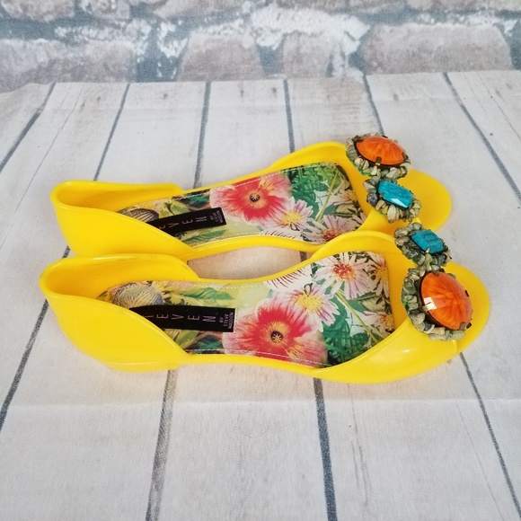 Steven by Steve Madden Jelly Peeptoe Sandals - Picture 4 of 8